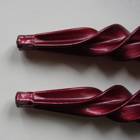 Twisted Spiral Taper Candles Set of 2 Burgundy Red Purple Shimmer Vintage - Picture 5 of 10